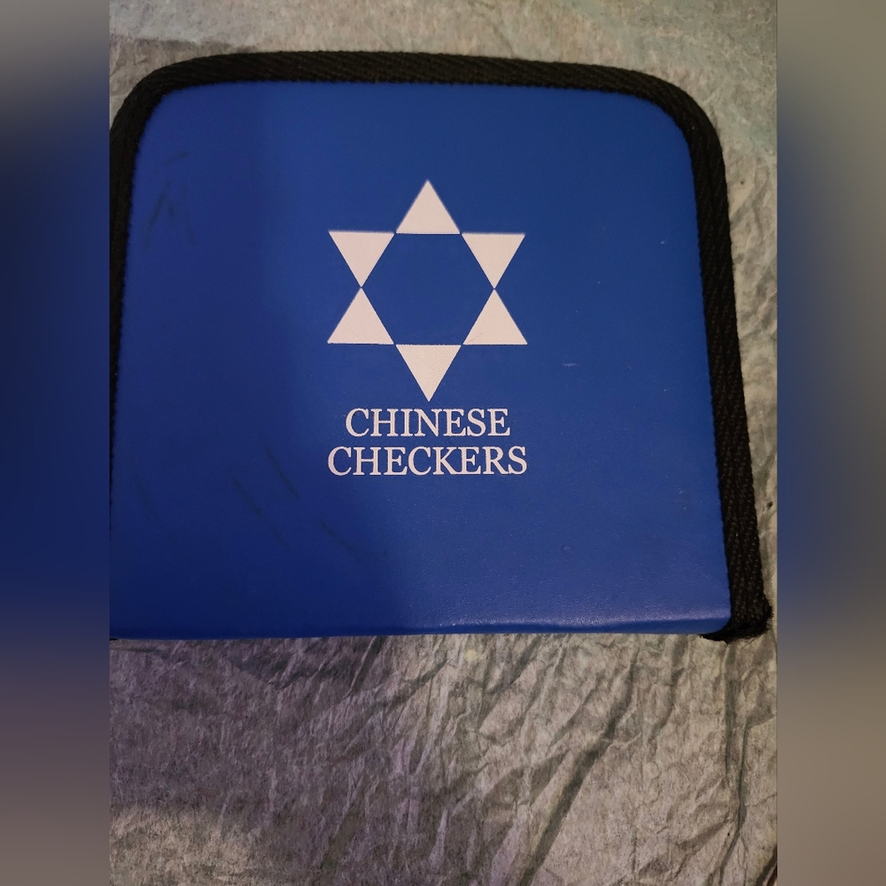 Vintage Chinese Checkers in Small Folder